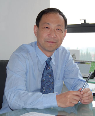 陈伟康.jpg